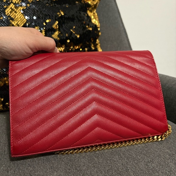 Yves Saint Laurent Red Chevron Leather Wallet on Chain - Picture 4 of 13